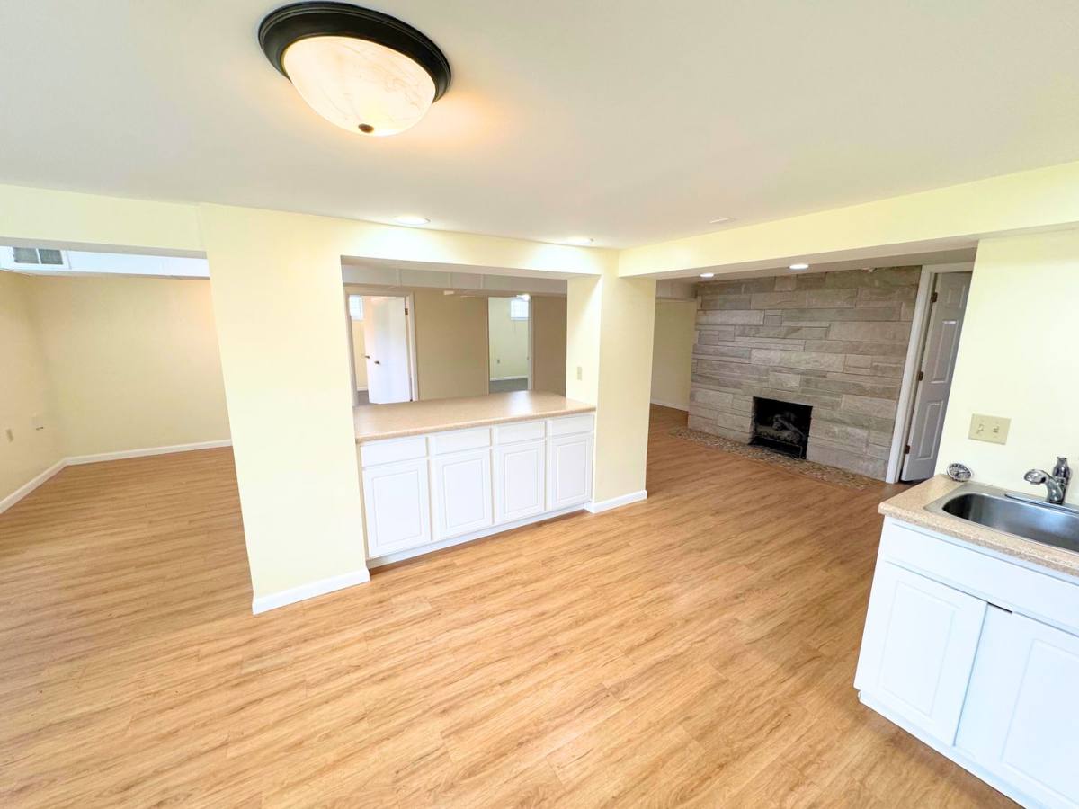 Apartment for rent at 1606 W Healey, Champaign, IL 61821