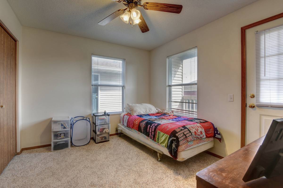 Apartment for rent at 1202 Wesley Ave, Savoy, IL 61874