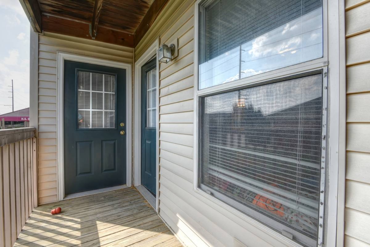 Apartment for rent at 1202 Wesley Ave, Savoy, IL 61874