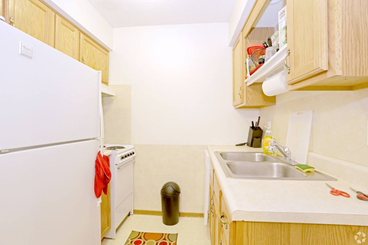Apartment for rent at 1204 Wesley Ave, Savoy, IL 61874