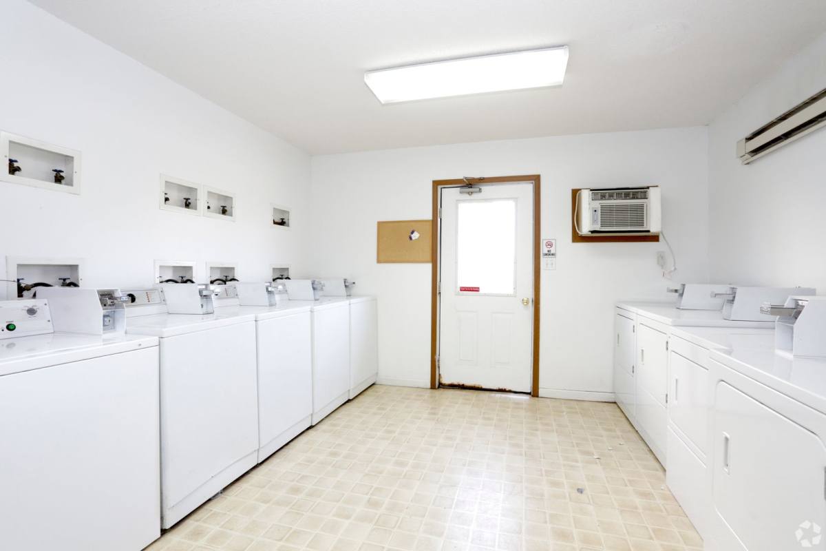 Apartment for rent at 1204 Wesley Ave, Savoy, IL 61874