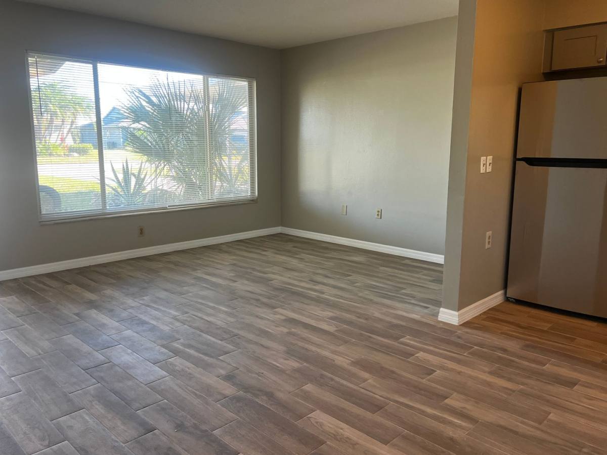 House for rent at 556 Briarwood Rd, Venice, FL 34293