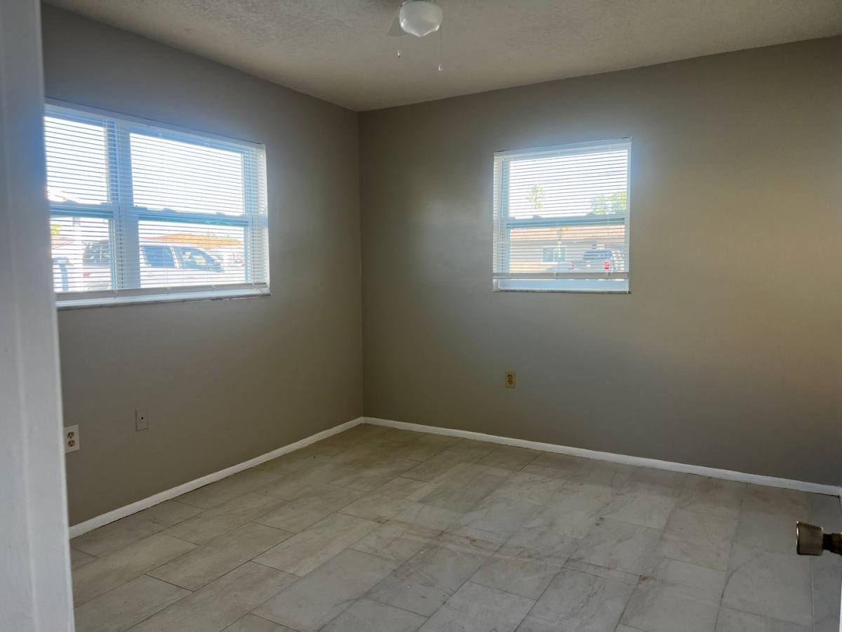 House for rent at 556 Briarwood Rd, Venice, FL 34293