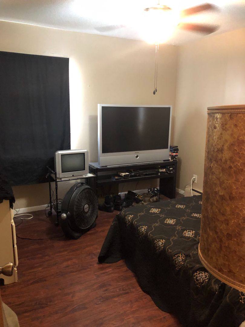 Apartment for rent at 3049 Grand St NE, Minneapolis, MN 55418