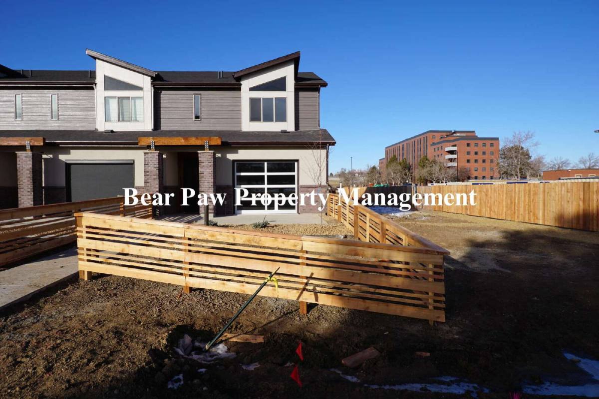 Townhouse for rent at 4005 S Teller St, Denver, CO 80235