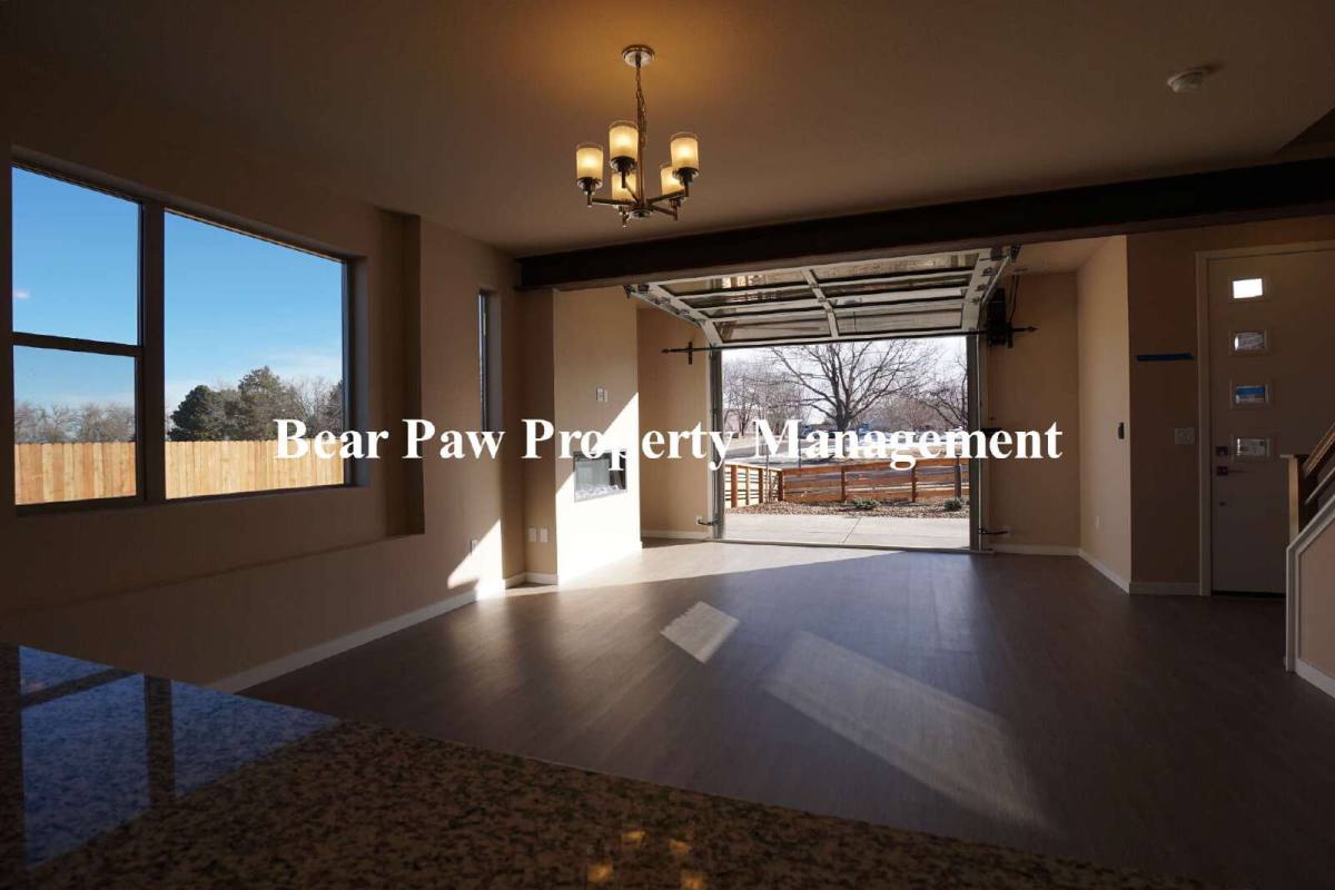 Townhouse for rent at 4005 S Teller St, Denver, CO 80235