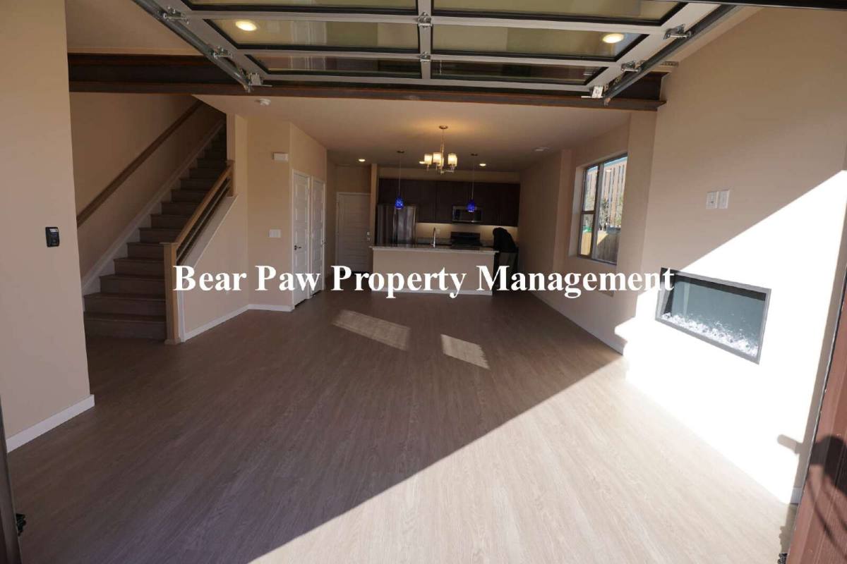 Townhouse for rent at 4005 S Teller St, Denver, CO 80235