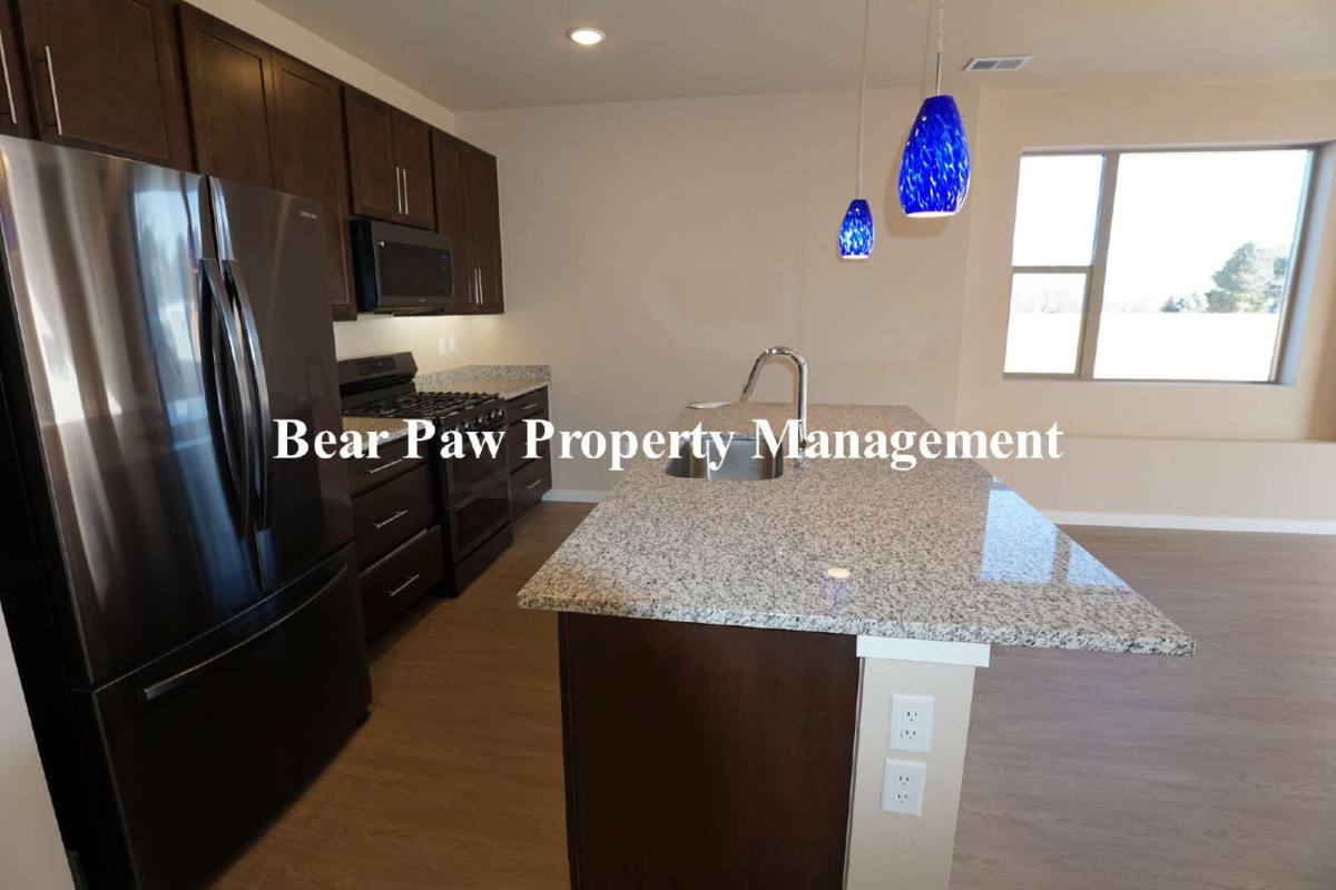 Townhouse for rent at 4005 S Teller St, Denver, CO 80235