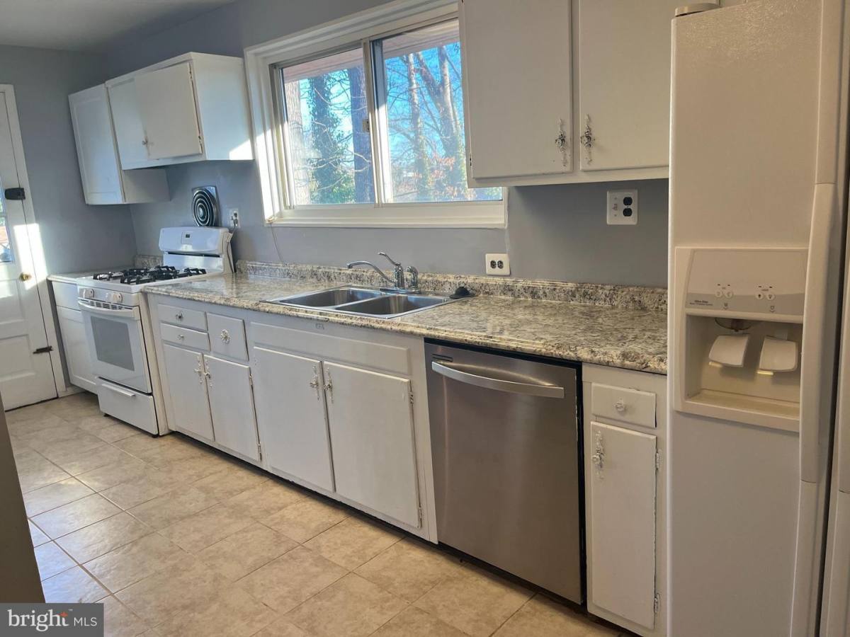 House for rent at 6323 Fenton Court, Alexandria, VA 22312