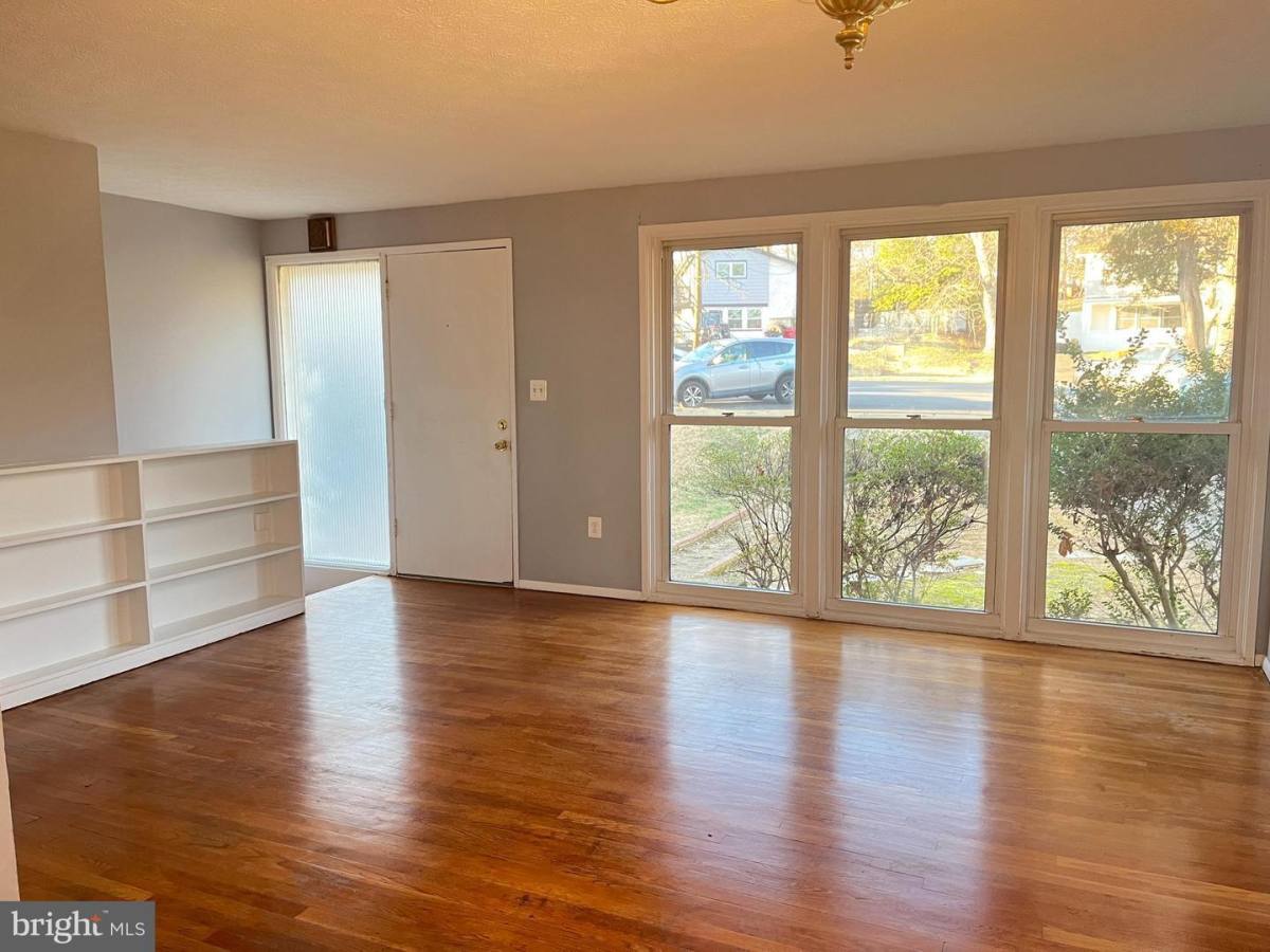 House for rent at 6323 Fenton Court, Alexandria, VA 22312