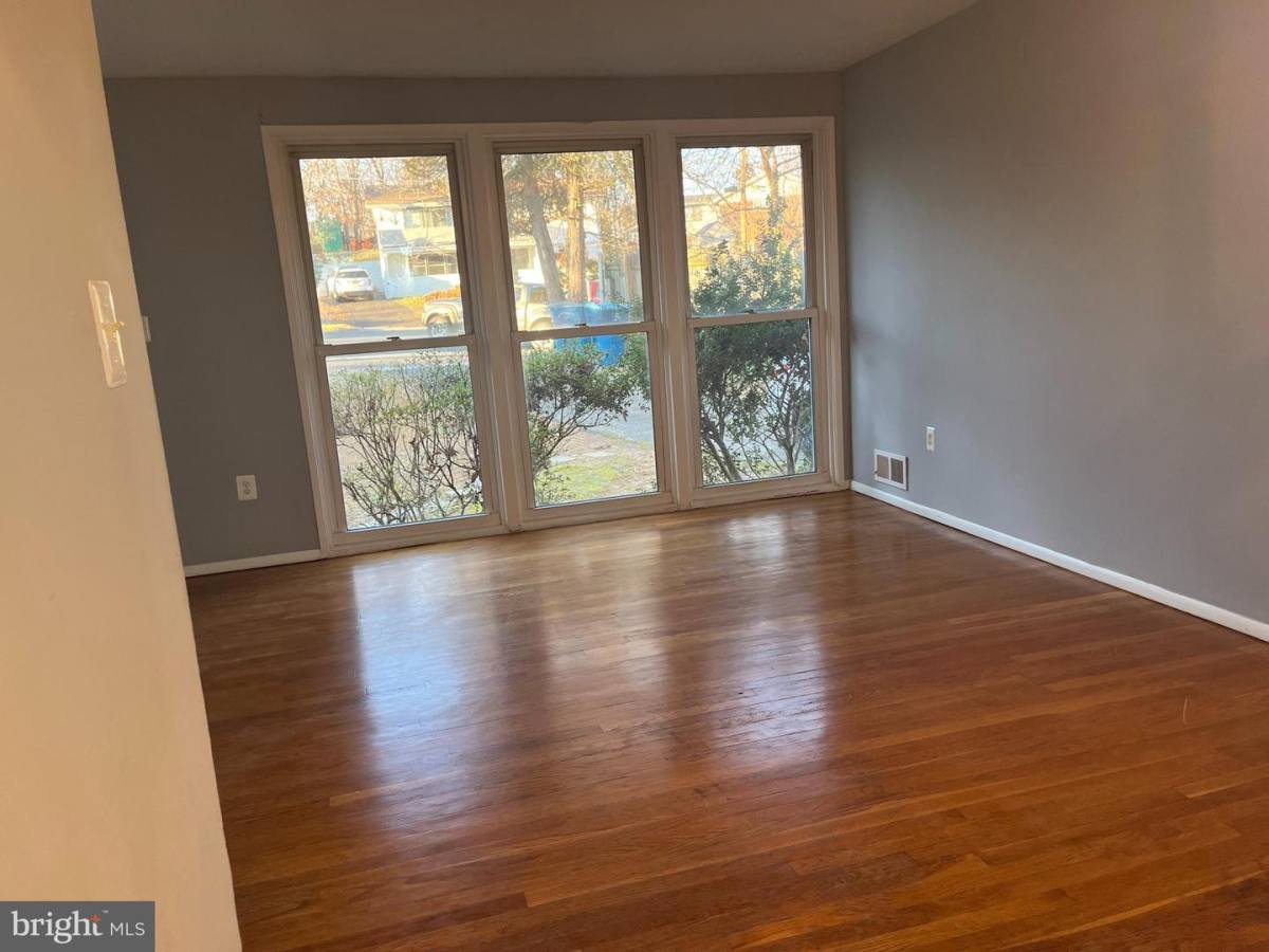 House for rent at 6323 Fenton Court, Alexandria, VA 22312
