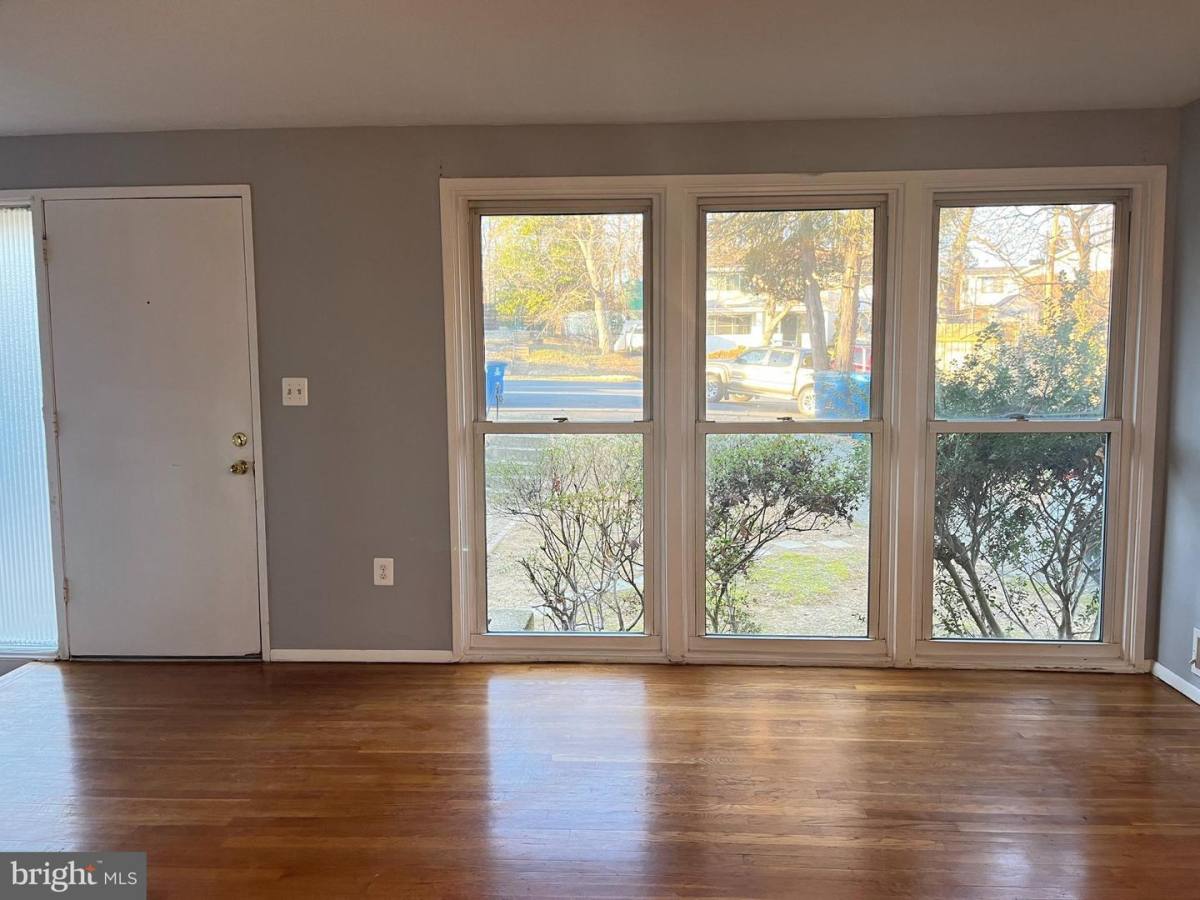 House for rent at 6323 Fenton Court, Alexandria, VA 22312