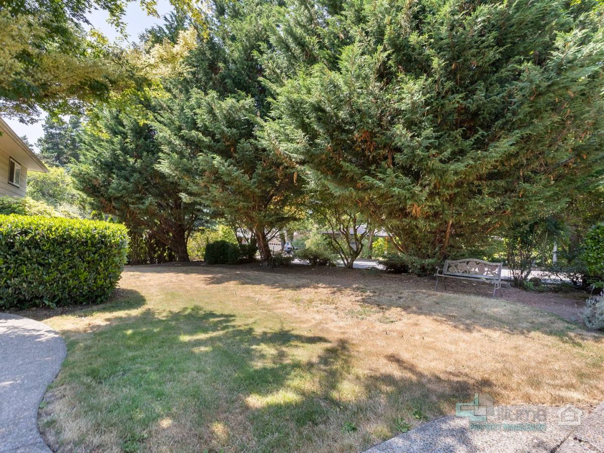 House for rent at 9610 SW Washington Place, Portland, OR 97225