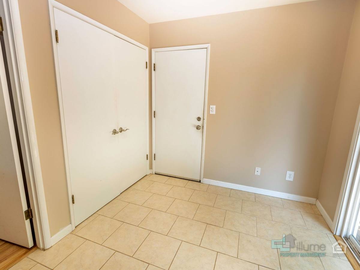 House for rent at 9610 SW Washington Place, Portland, OR 97225