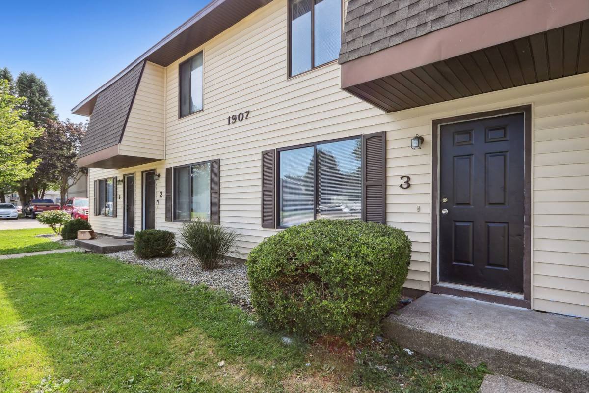 Apartment for rent at 1907 Nancy Court, Champaign, IL 61822
