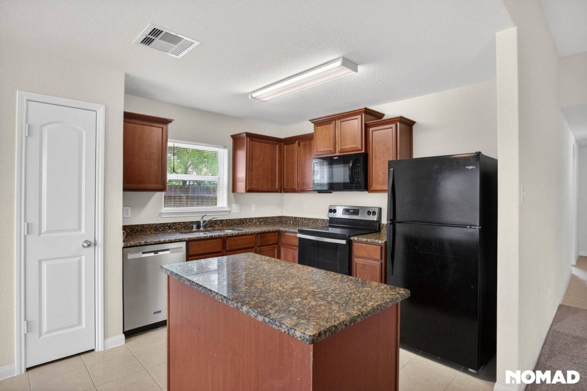 House for rent at 2331 Golden Brandy Lane, Richmond, TX 77469