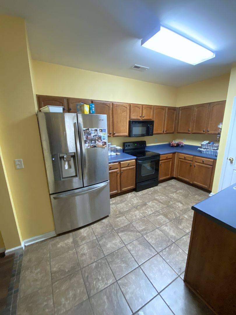 House for rent at 217 W Gilbert St Hw, Hampton, VA 23669