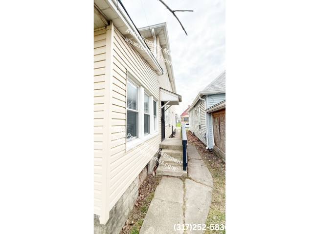 Townhouse for rent at 1344 N Dearborn St, Indianapolis, IN 46201