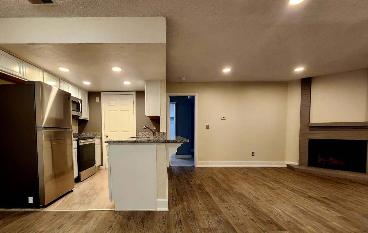 Apartment for rent at 8376 S Upham Way #B105, Littleton, CO 80128