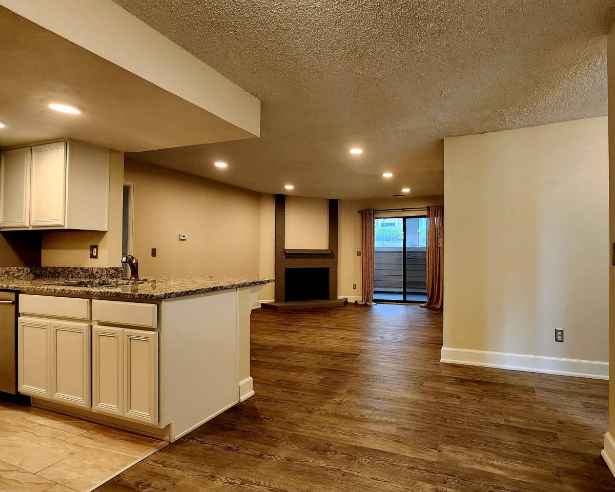 Apartment for rent at 8376 S Upham Way #B105, Littleton, CO 80128