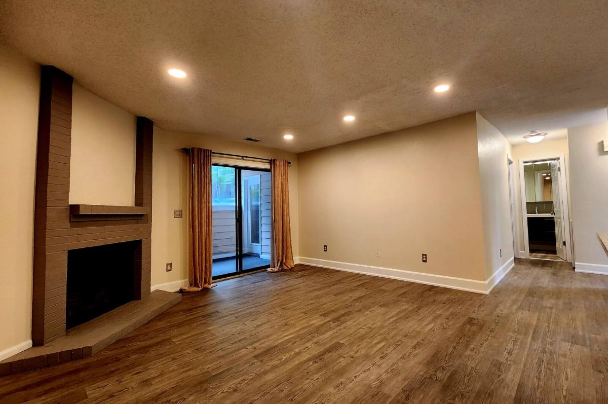 Apartment for rent at 8376 S Upham Way #B105, Littleton, CO 80128