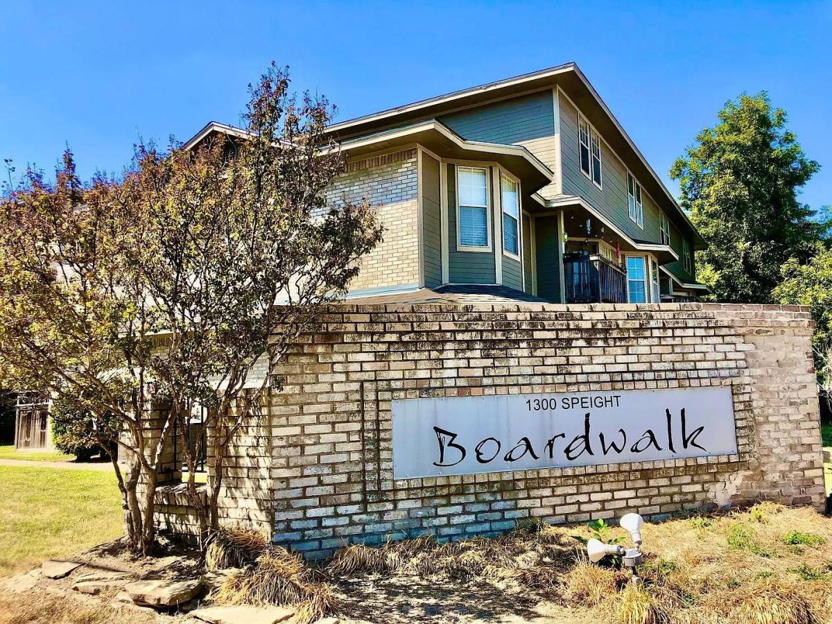 Condo for rent at 1327 Speight Ave, Waco, TX 76706