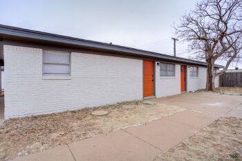 Townhouse for rent at 226 Hickory St #B, Levelland, TX 79336
