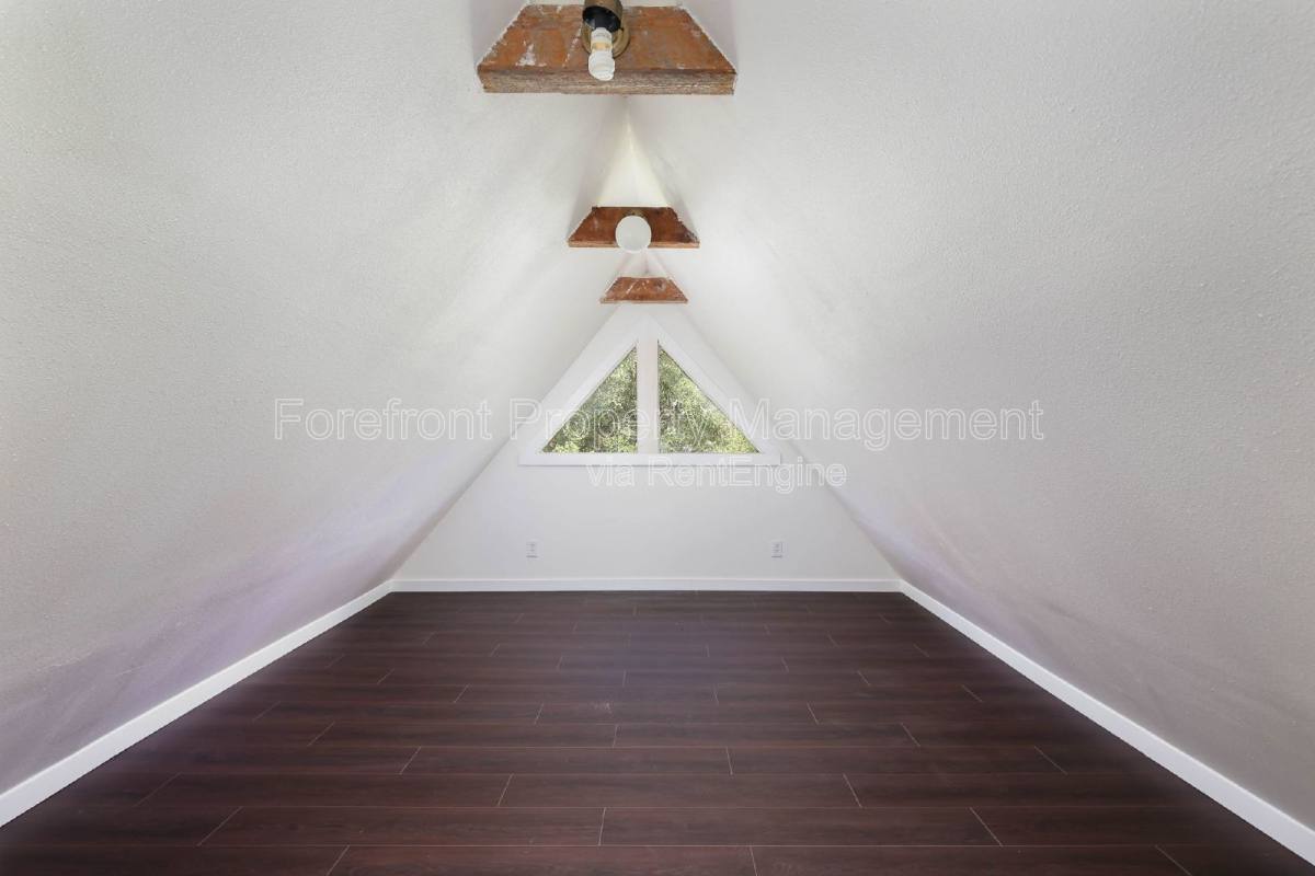House for rent at 418 W Rosewood Ave, San Antonio, TX 78212