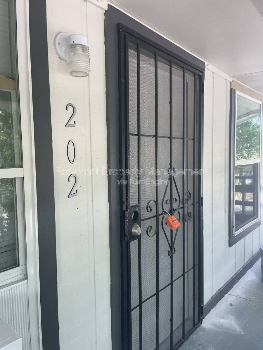 Apartment for rent at 4818 Monterey St #202, San Antonio, TX 78237
