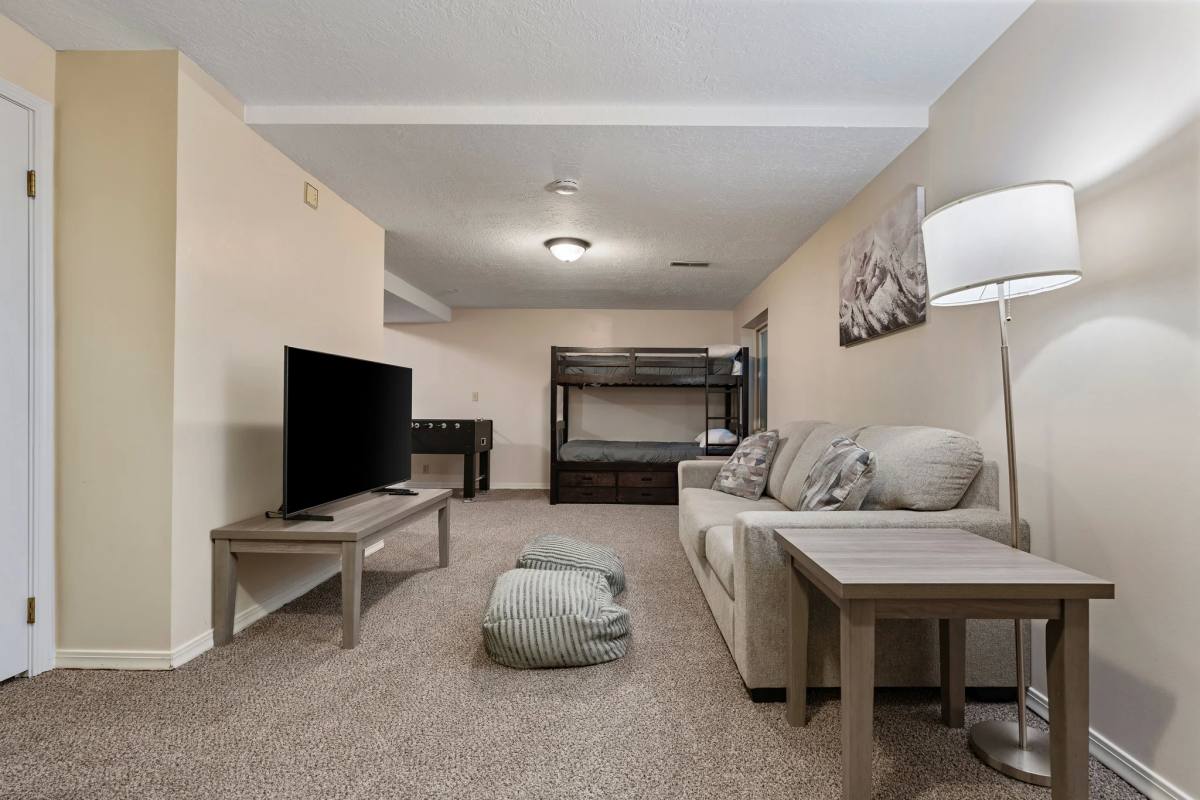 Townhouse for rent at 3581 Lost Spring Lane, Salt Lake City, UT 84121