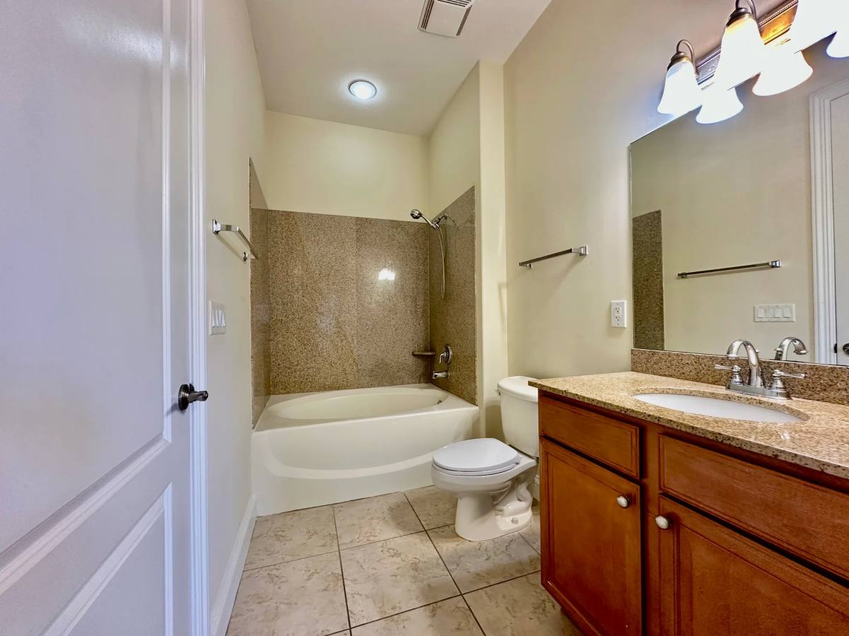 Townhouse for rent at 1303 Verde Dr #1603, Naples, FL 34105