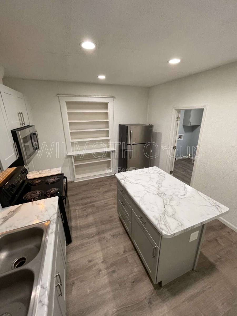 House for rent at 12 N Randolph St, Indianapolis, IN 46201