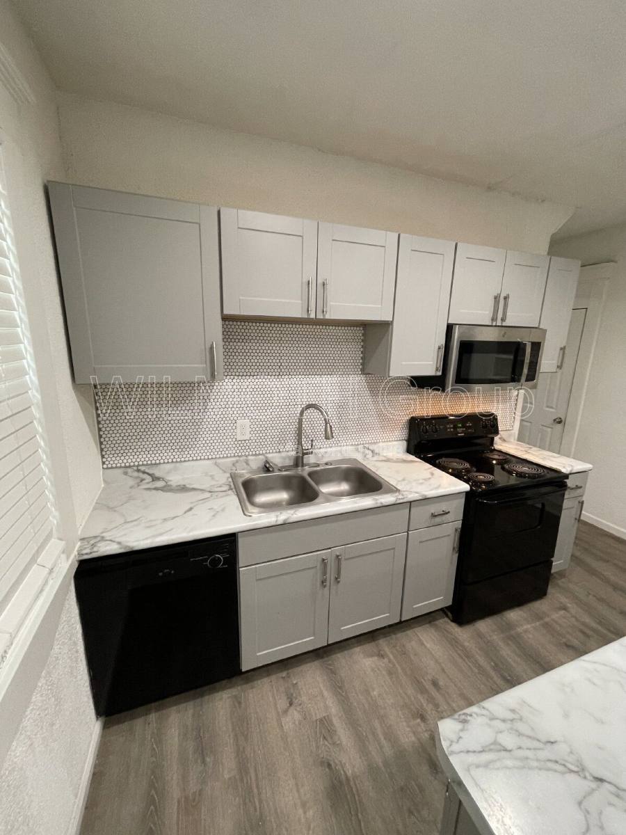 House for rent at 12 N Randolph St, Indianapolis, IN 46201