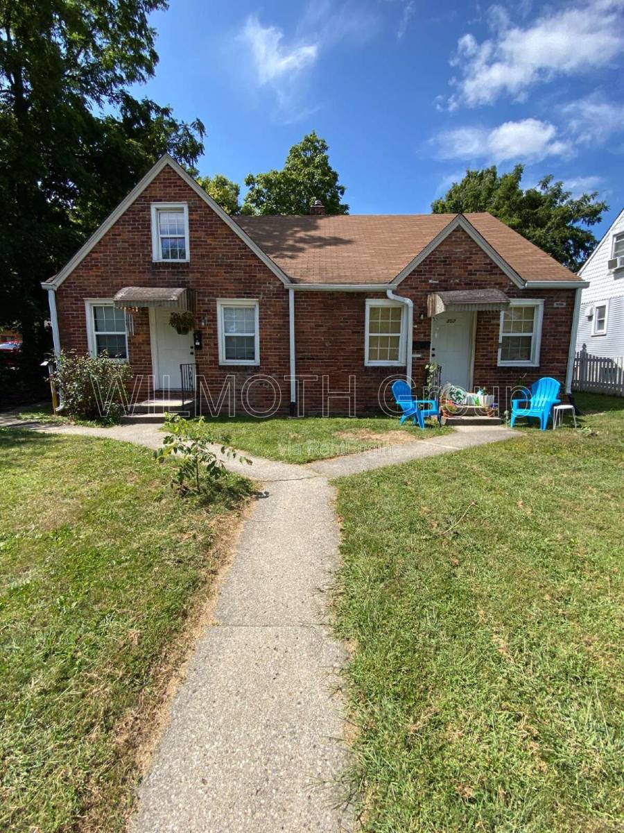 House for rent at 3095 Central Ave, Anderson, IN 46012