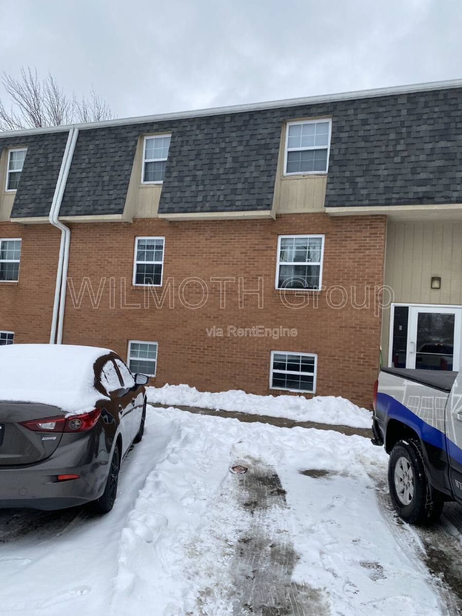 Apartment for rent at 701 S 14th St #1B, New Castle, IN 47362