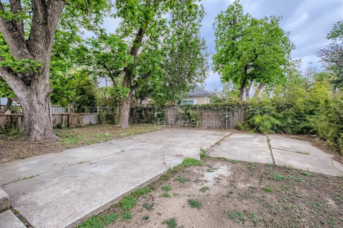 House for rent at 517 Hicks Ave, San Antonio, TX 78210