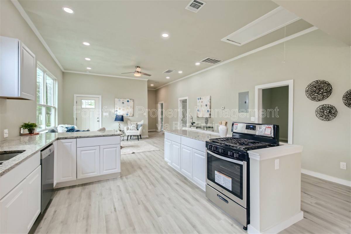 House for rent at 517 Hicks Ave, San Antonio, TX 78210