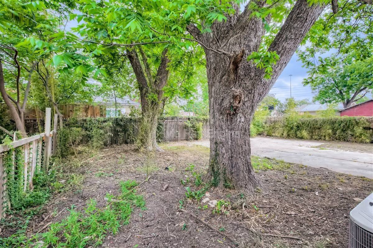 House for rent at 517 Hicks Ave, San Antonio, TX 78210