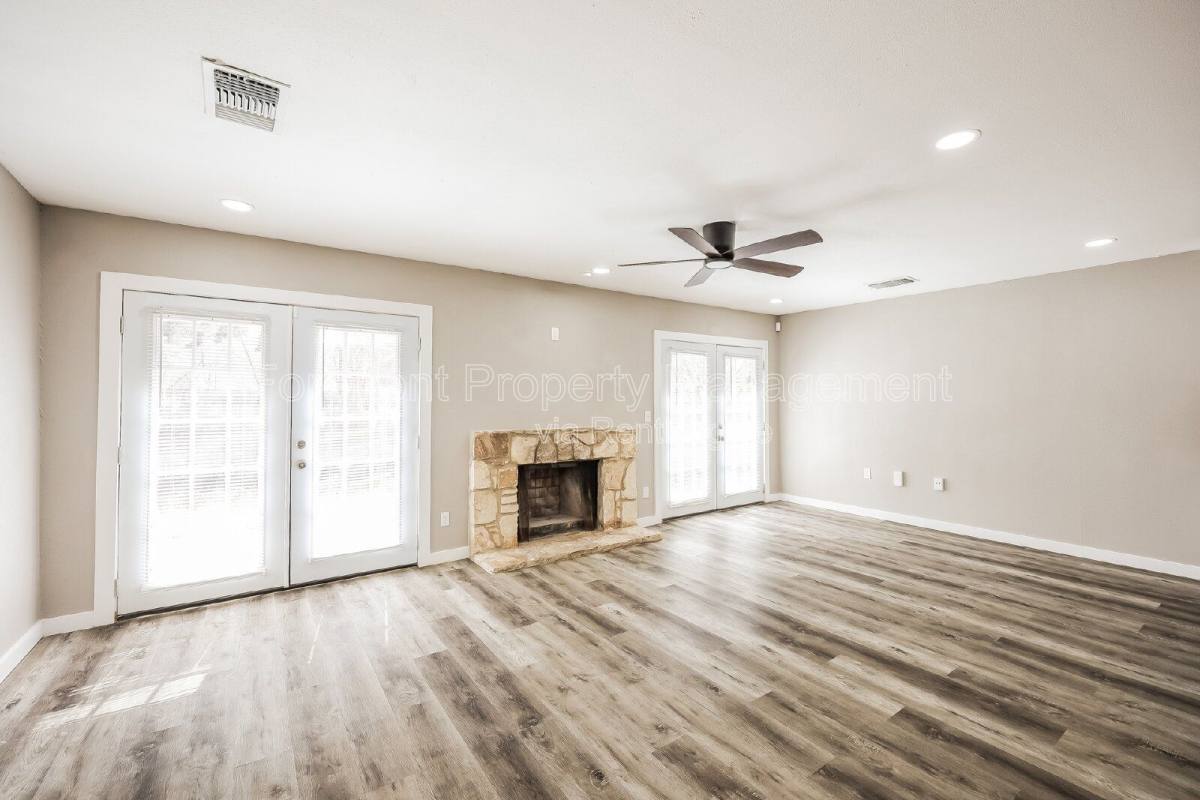 House for rent at 7030 Settlers Ridge, San Antonio, TX 78238