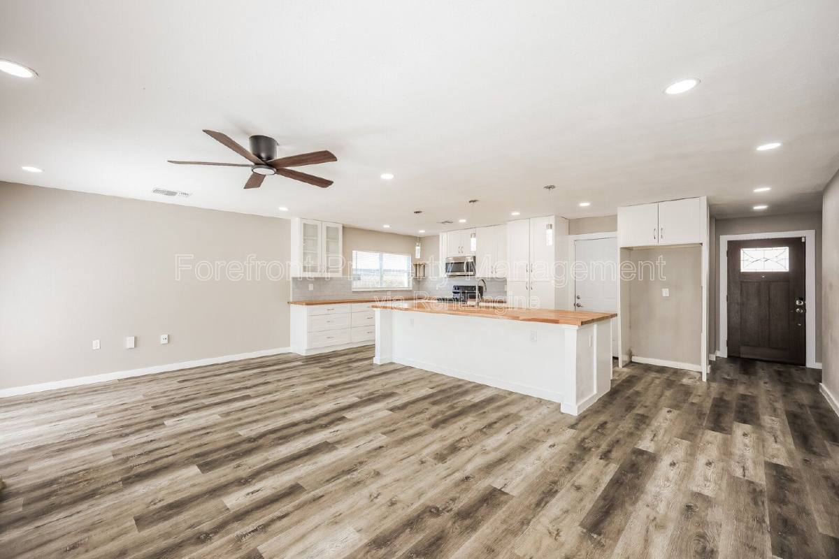 House for rent at 7030 Settlers Ridge, San Antonio, TX 78238