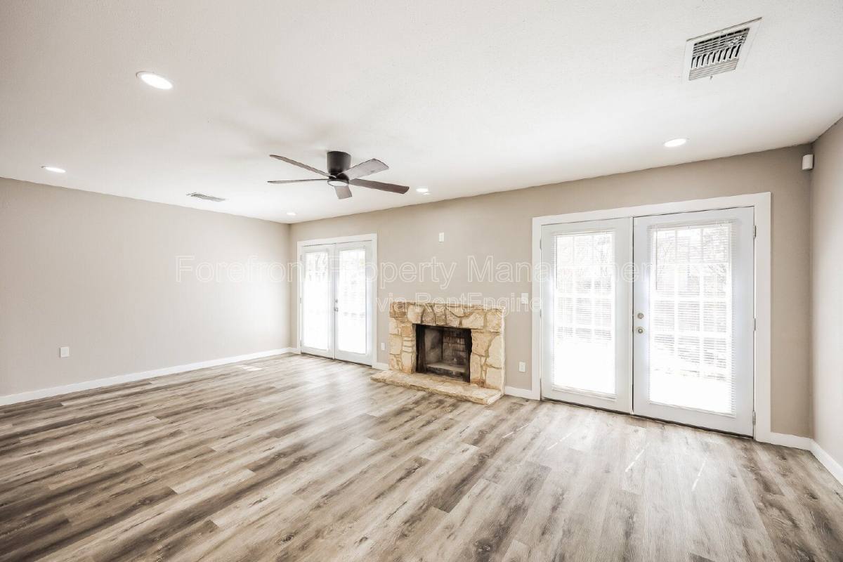 House for rent at 7030 Settlers Ridge, San Antonio, TX 78238
