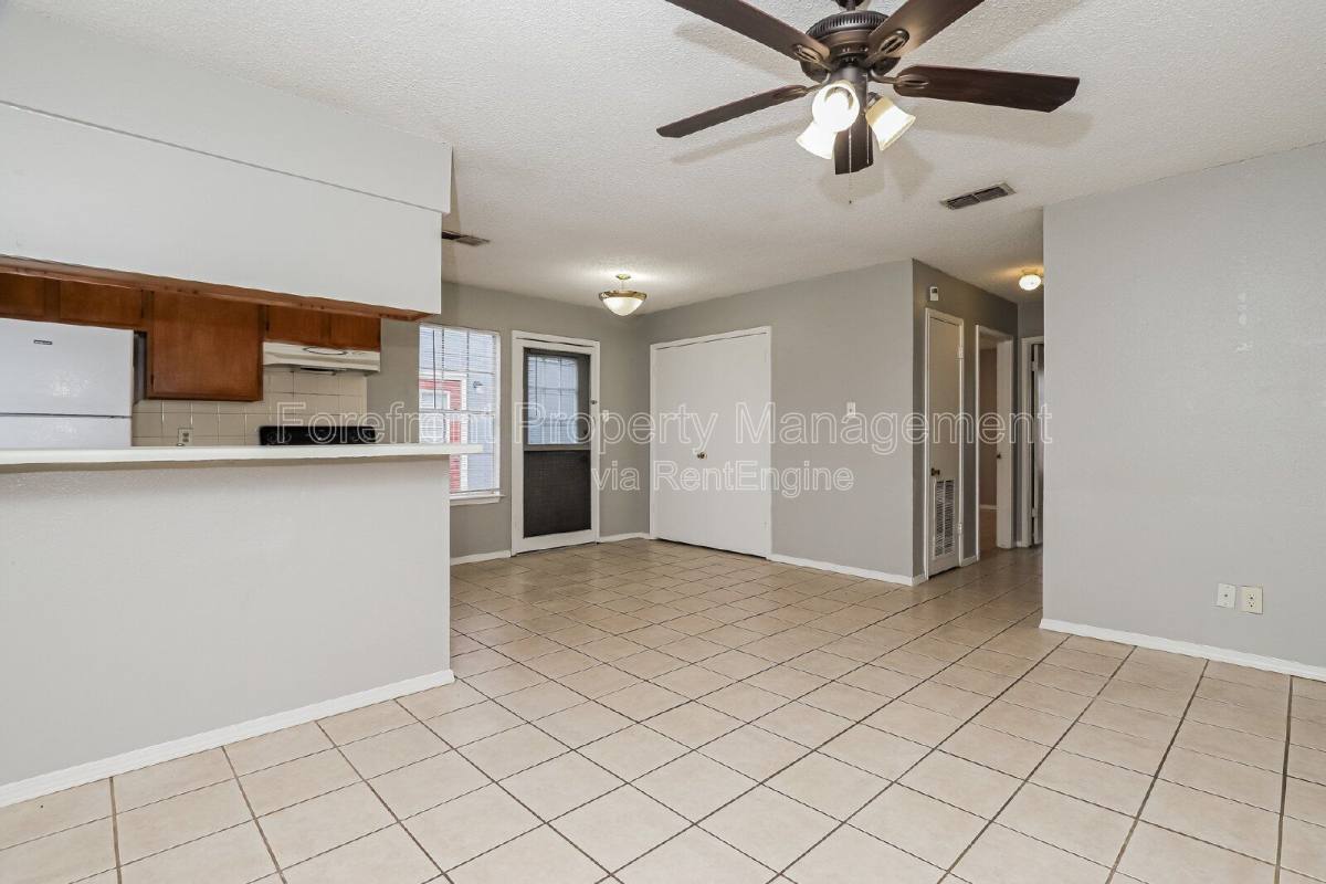 House for rent at 820 W Olmos Dr, San Antonio, TX 78212