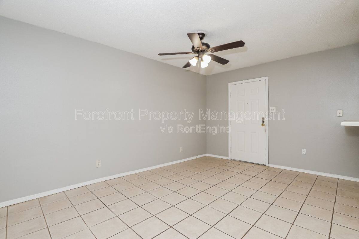 House for rent at 820 W Olmos Dr, San Antonio, TX 78212