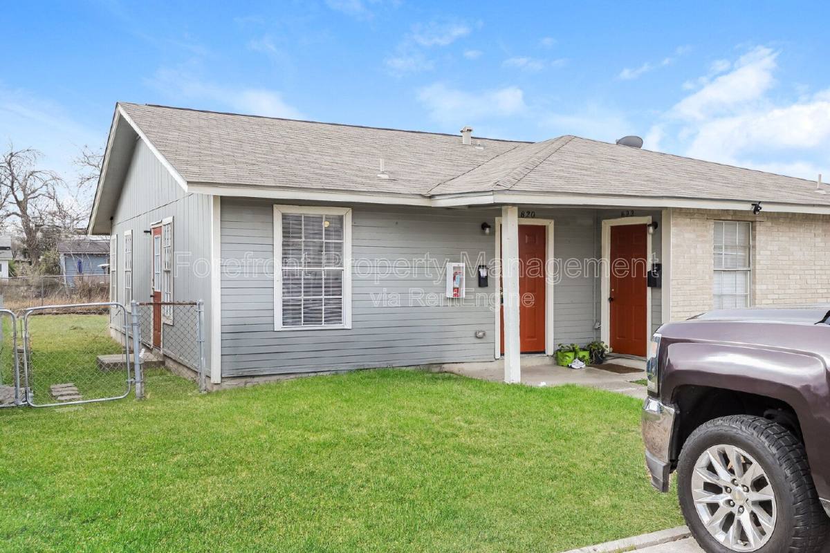 House for rent at 820 W Olmos Dr, San Antonio, TX 78212