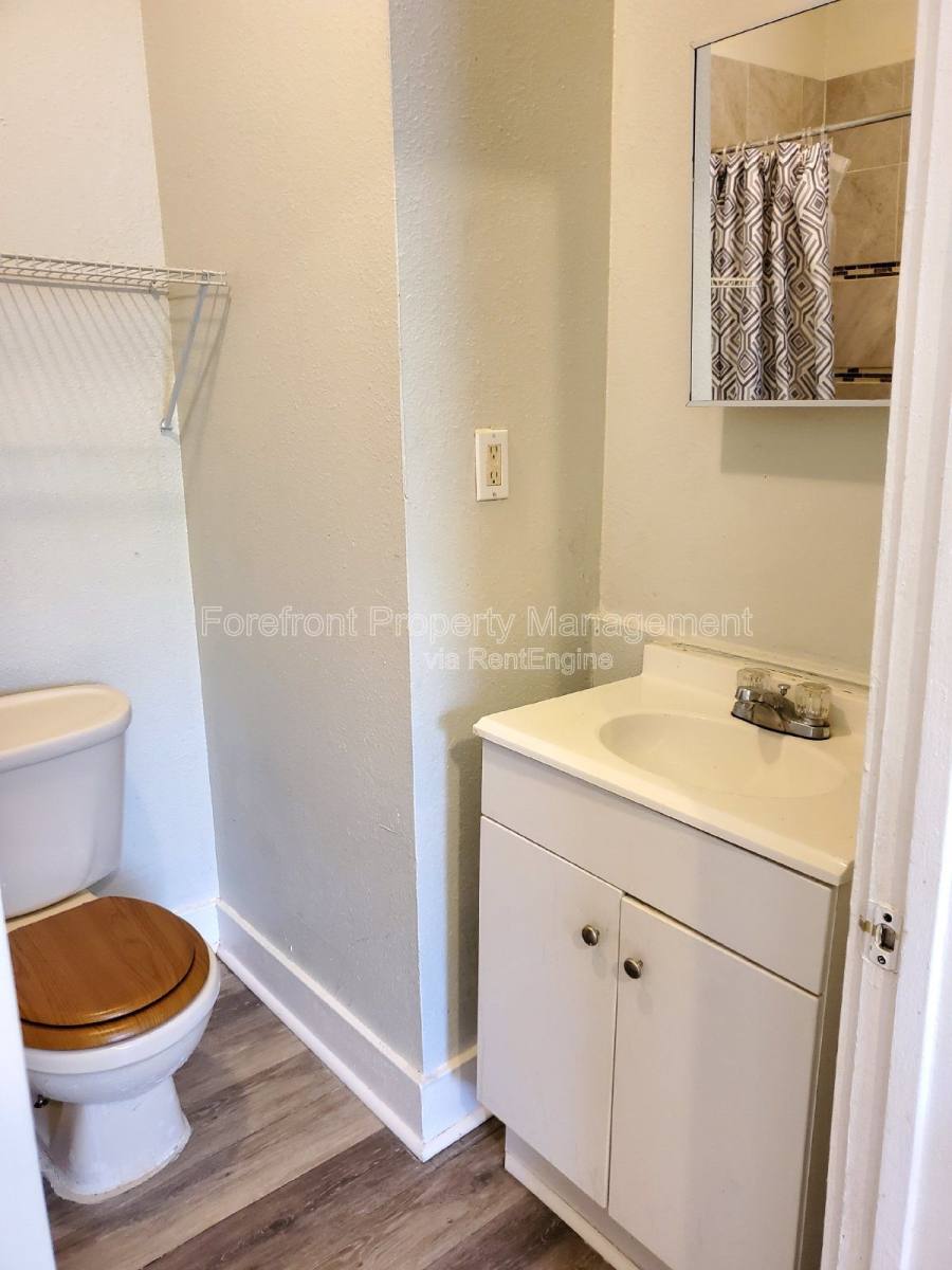 Apartment for rent at 1822 N Olive St #3, San Antonio, TX 78208