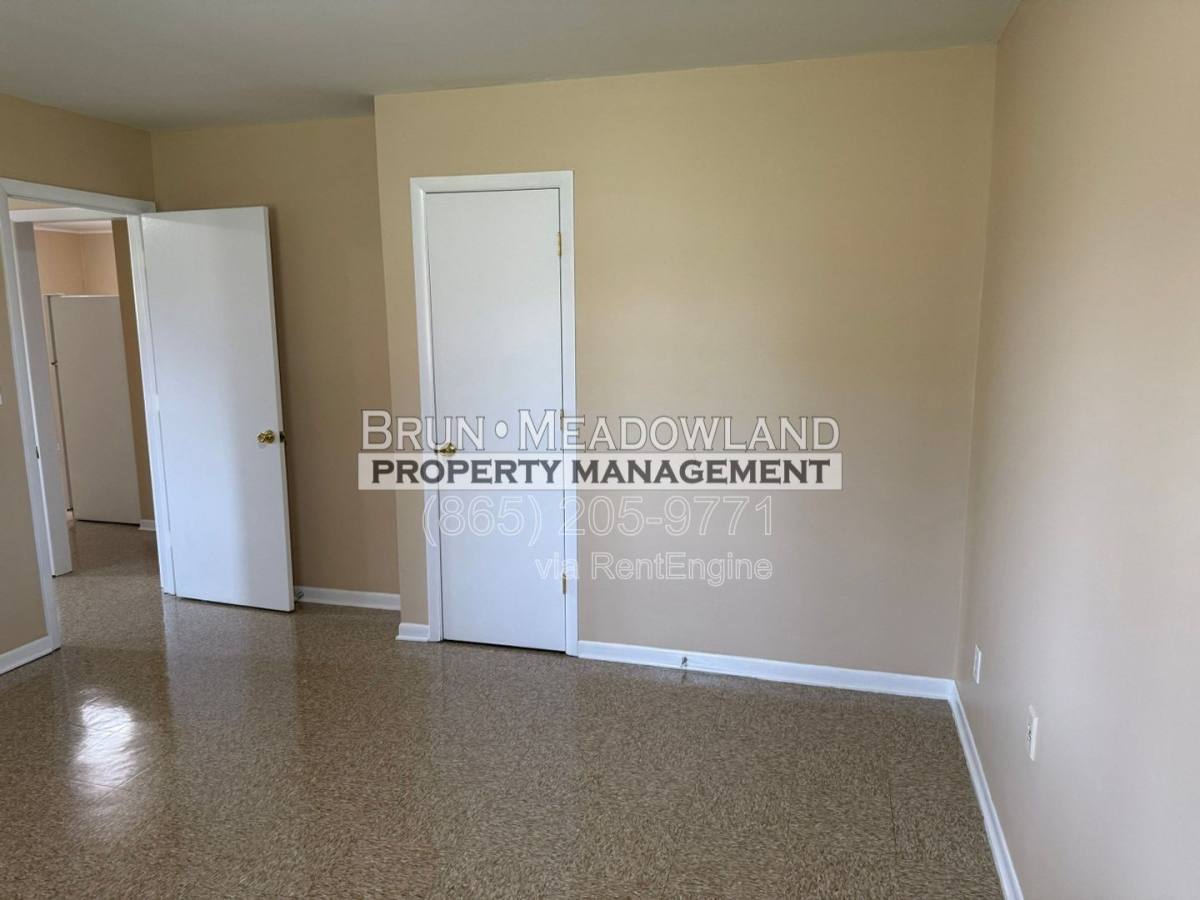 Apartment for rent at 5200 John Hall Rd #G, Knoxville, TN 37920