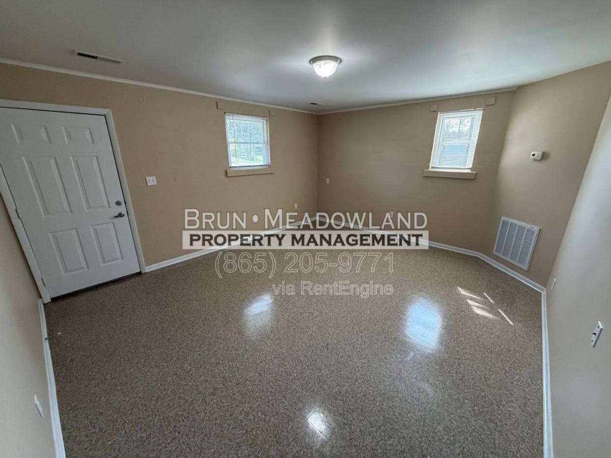 Apartment for rent at 5200 John Hall Rd #G, Knoxville, TN 37920