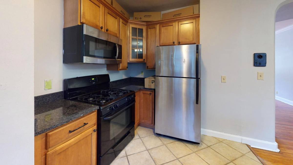Apartment for rent at 331 Bryant Ave #2, Cincinnati, OH 45220