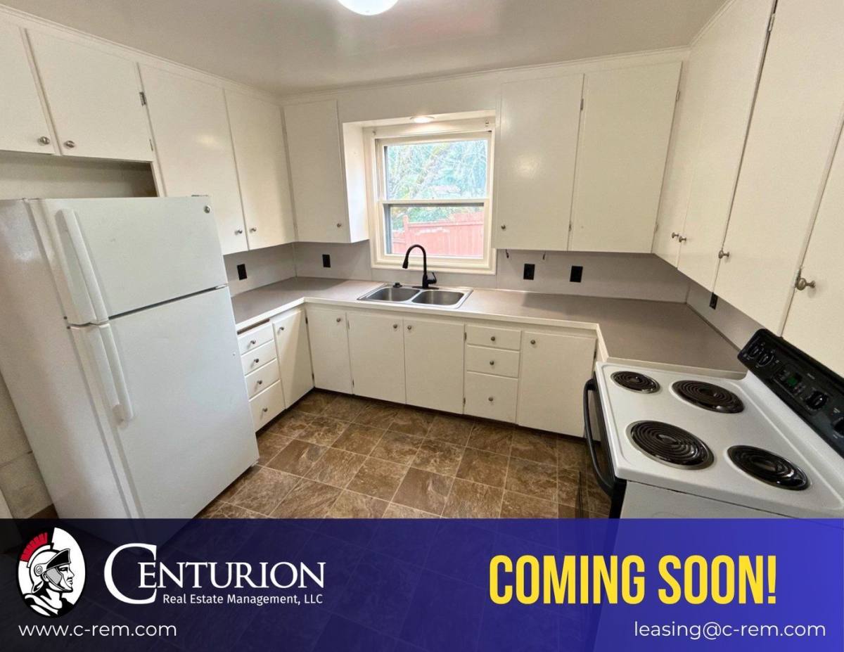 Apartment for rent at 465 Madrona Ave SE, Salem, OR 97302