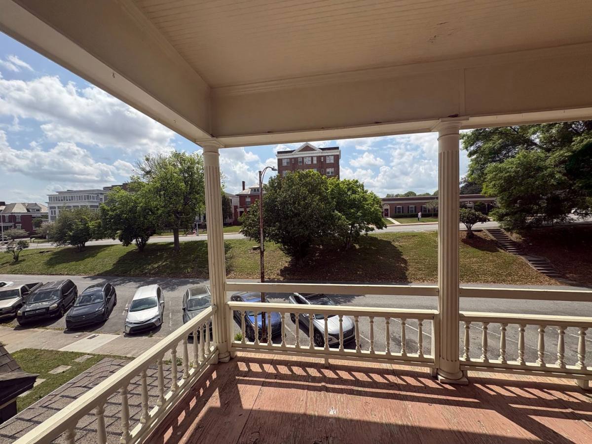 Apartment for rent at 883 Mulberry St #D, Macon, GA 31201